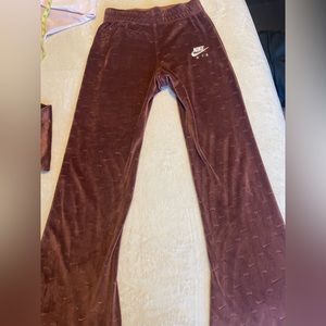 NIKE AIR VELOUR PANTS SZ M